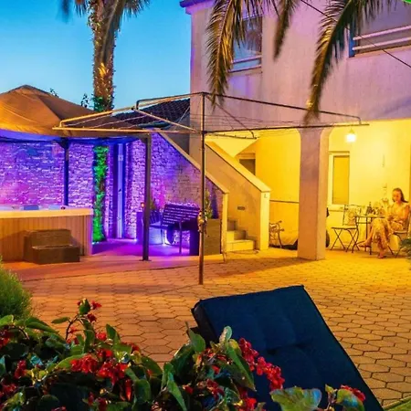 Apartment Bra I Premium With Outdoor Pool And Sauna - With Balcony Sukošan