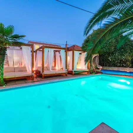 Bra I Premium With Outdoor Pool And Sauna - With Balcony Sukosan