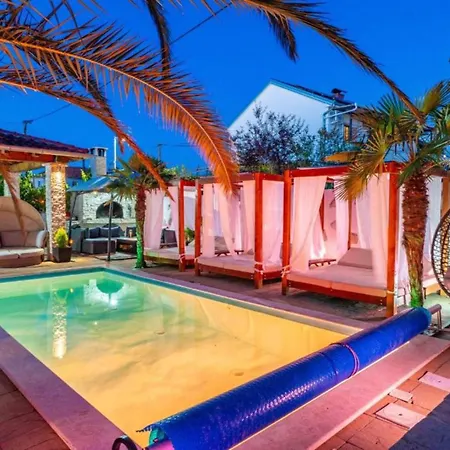 Bra I Premium With Outdoor Pool And Sauna - With Balcony Apartment