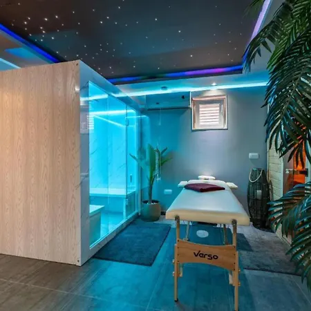 Apartment Bra I Premium With Outdoor Pool And Sauna - With Balcony Sukosan