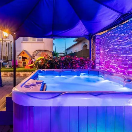 Bra I Premium With Outdoor Pool And Sauna - With Balcony Sukošan